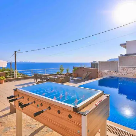 For 6 People With A View Of Kas,goekseki Location Βίλα *