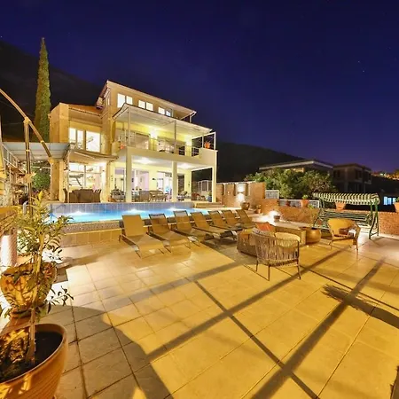 Βίλα For 6 People With A View Of Kas,goekseki Location